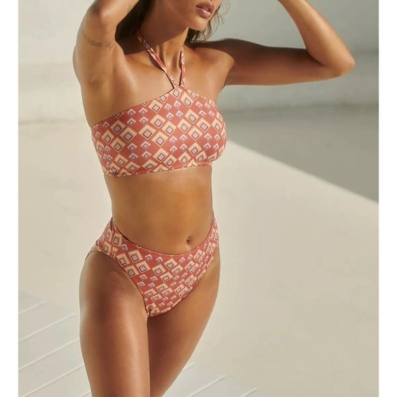 NEW Size M Medium Women Beth Richards Gina One Piece Saffron Square Geo Swimsuit - Picture 2 of 9